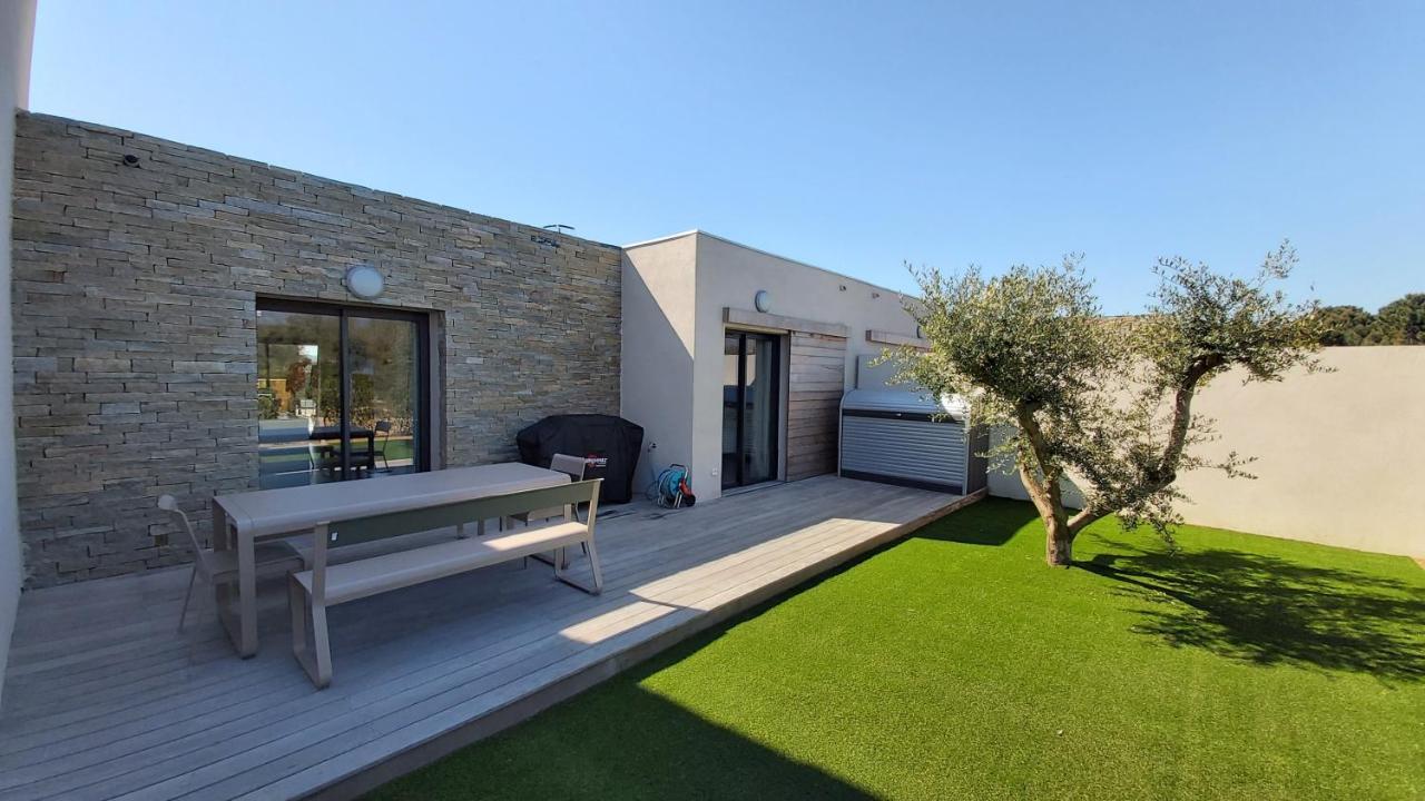 Villa Home Holiday A Cala Rossa Lecci Dış mekan fotoğraf