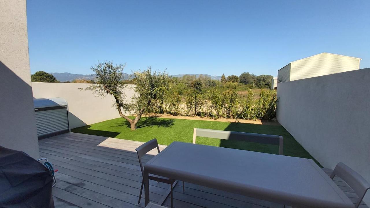 Villa Home Holiday A Cala Rossa Lecci Dış mekan fotoğraf